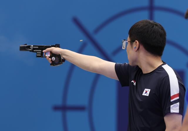 1722909675545045693.jpg 巴黎奥运会+_+射击——男子25米手枪速射决赛赛况XxjpseC009776_20240805_MVPFN0A001.jpg