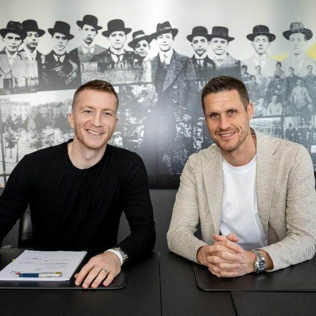 1682638792048050448.jpg duote.jpg